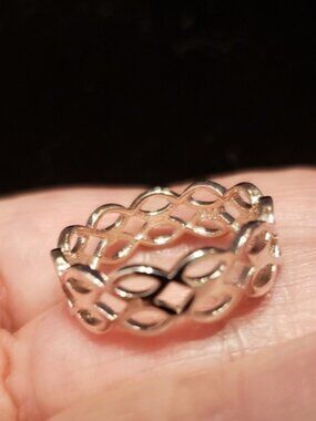 Ring, NWOT, sz 8, Sterling, Stamped 925, Minimalist, Modern Design.